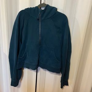 Lululemon scuba hooded half zip size XL/XXL